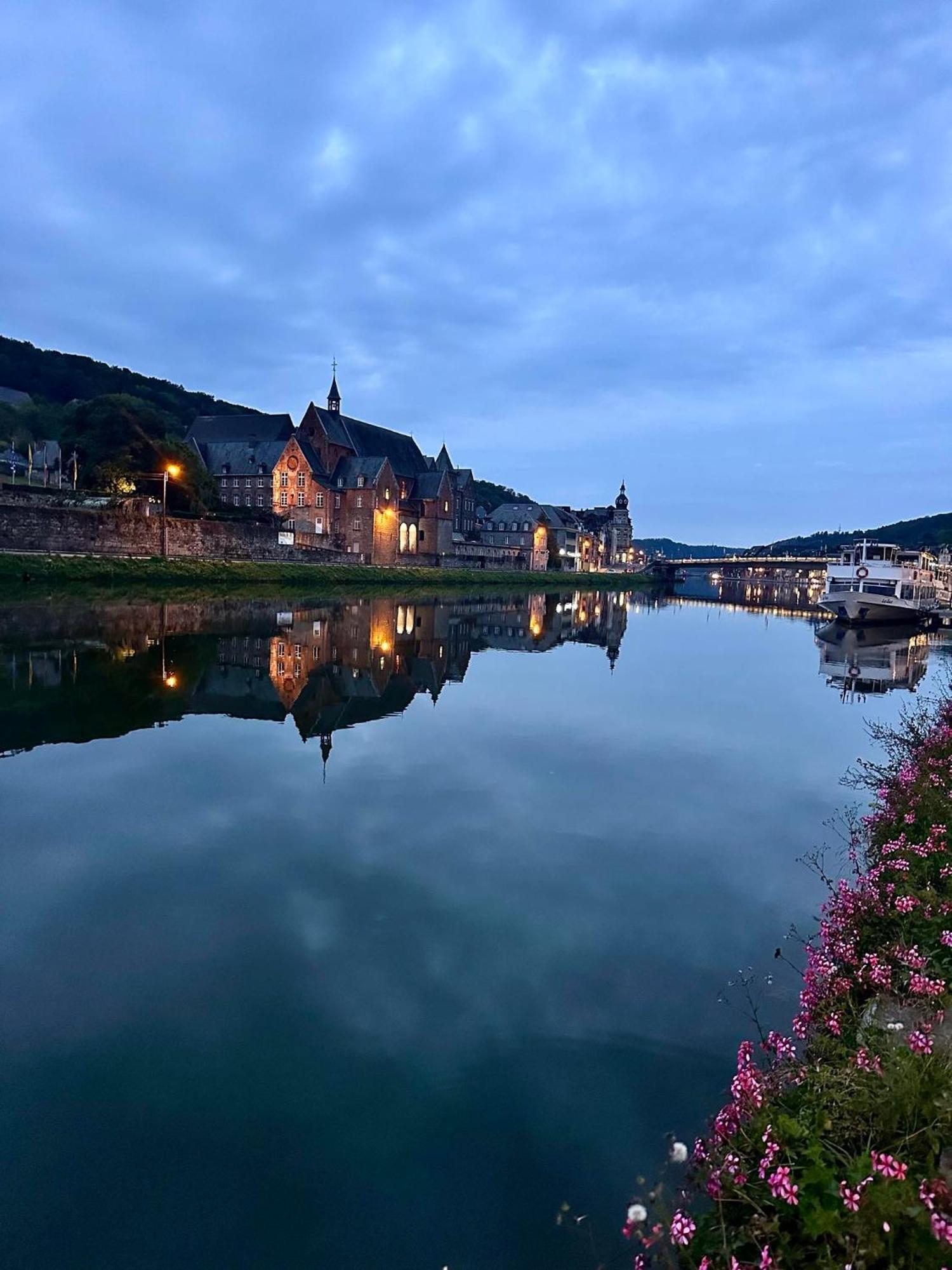 Au Bois Charmant Waulsort ภายนอก รูปภาพ